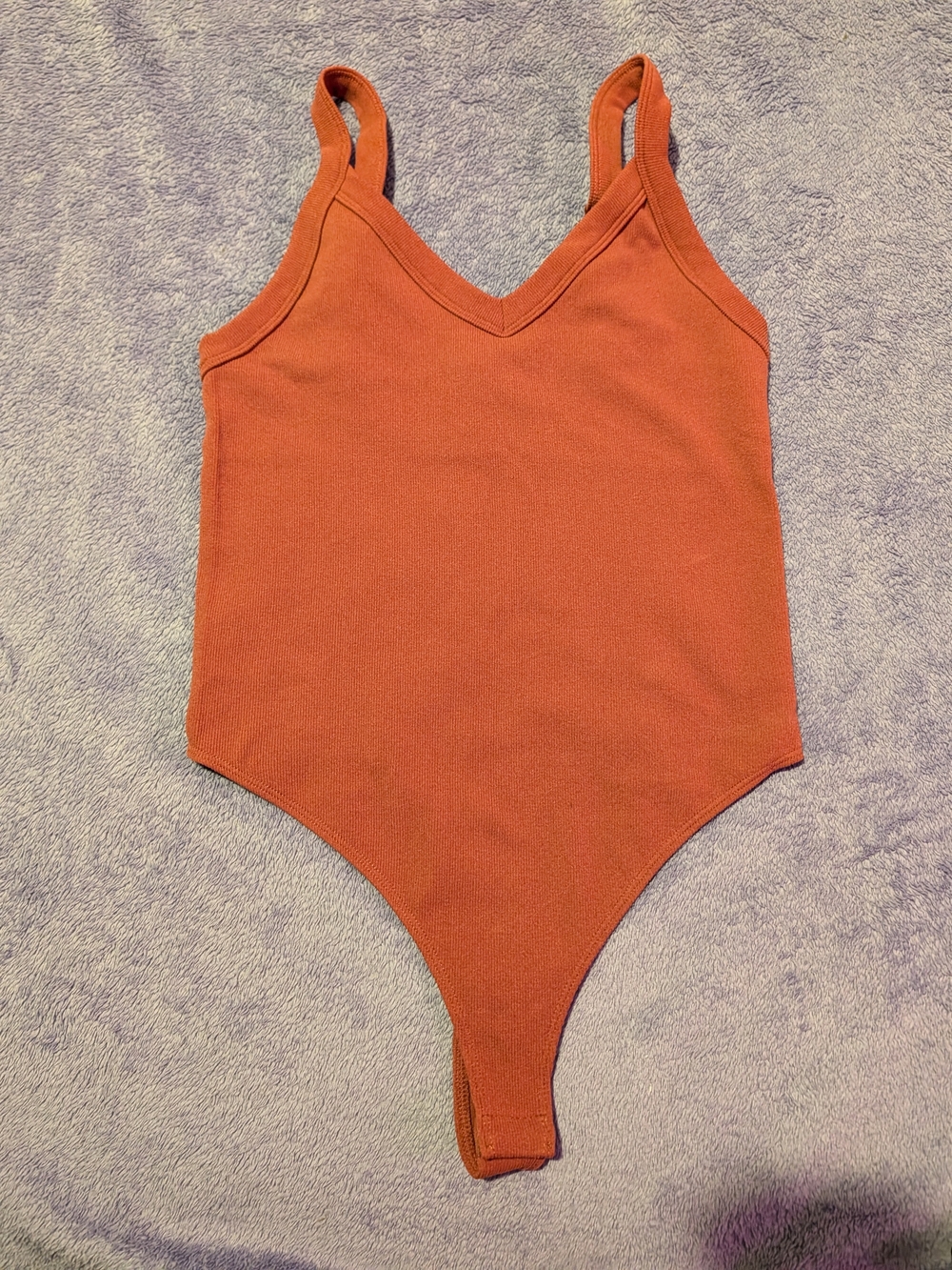 Ribbed V-Neck Bodysuit in Burnt Orange